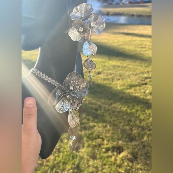 Zara Floral Silver Plated Necklace and Earrings Set - Picture 11 of 11